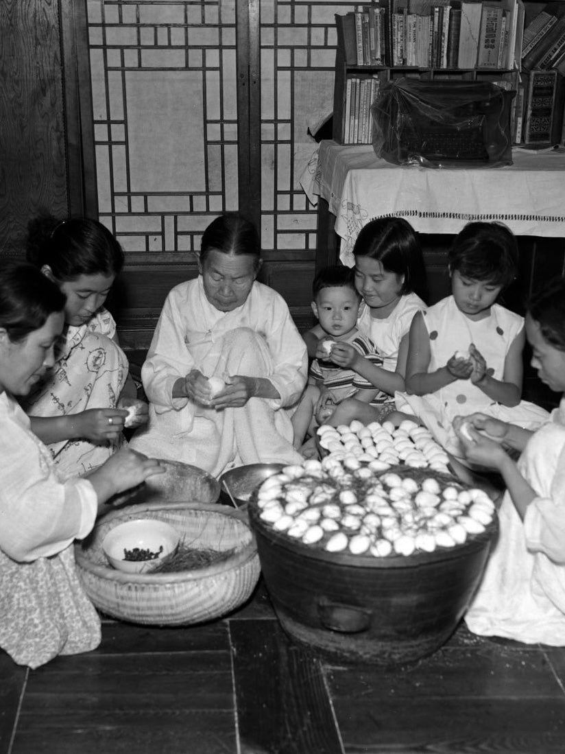 추석 - Chuseok: Another reason to celebrate family, food, and festivity